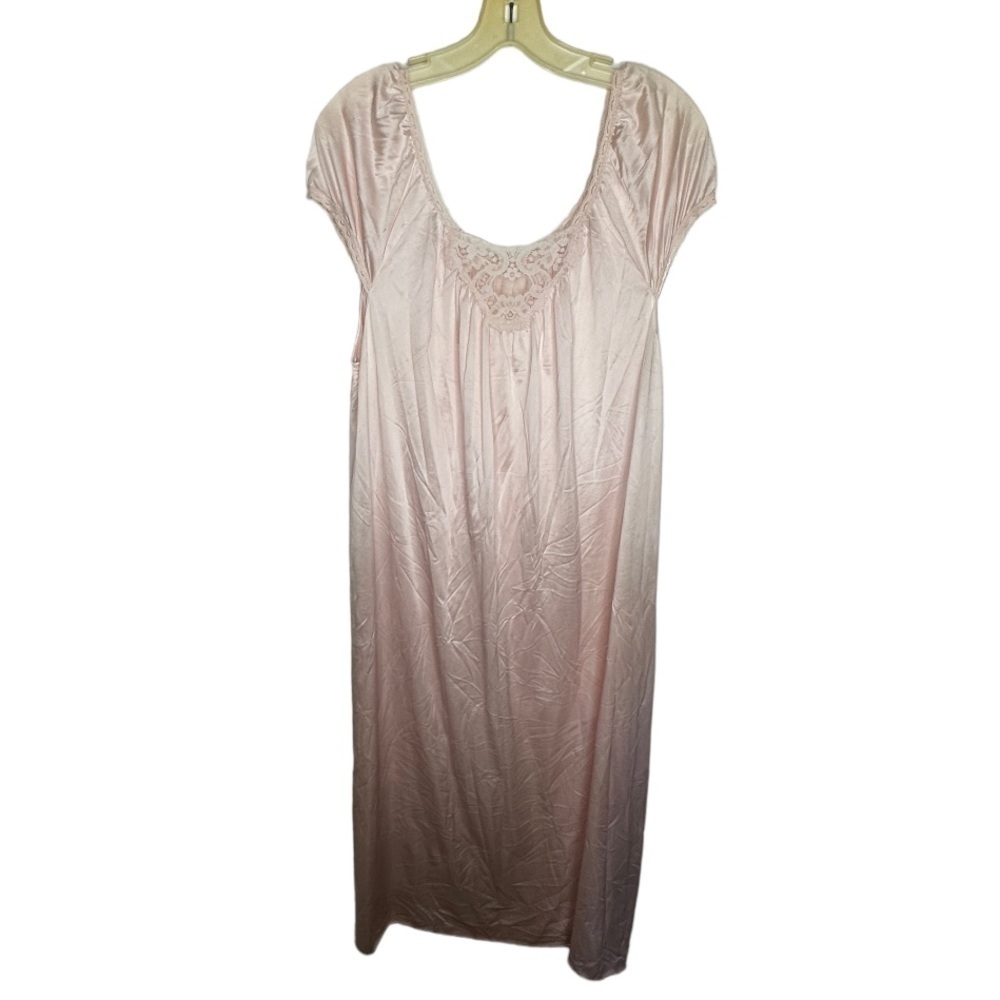 Vintage Lorraine Nylon‎ Nightgown